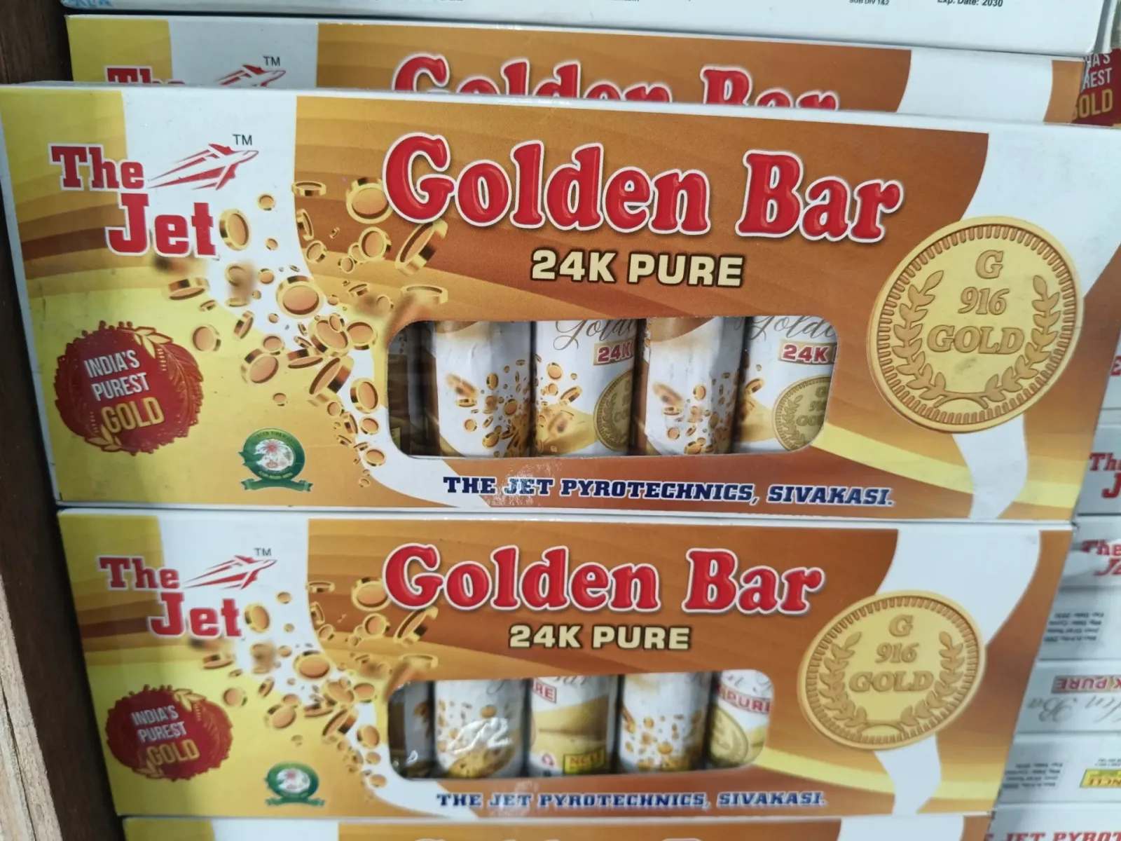 golden bar